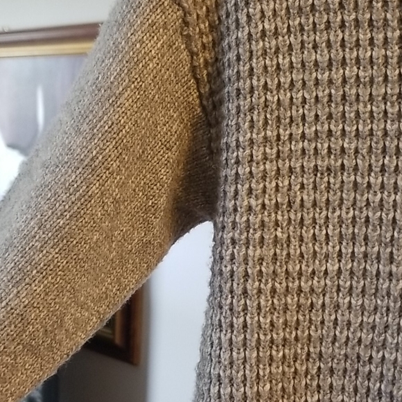 SUPER SOFT Cynthia Rowley! - Picture 3 of 6